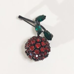 Warner Signed Vintage 1950s - 1960s Cherry Rhinestone Prong Set Brooch Pin